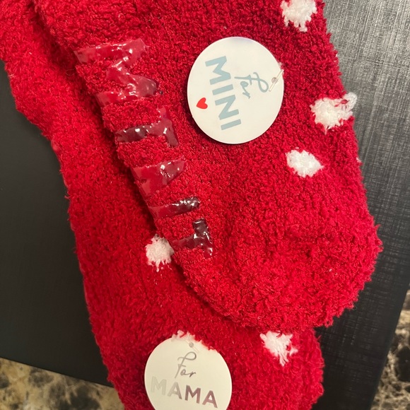 SAME DAY SHIP: Mother and daughter matching socks and scrunchies - Picture 3 of 4